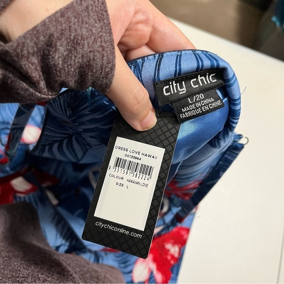 City Chic Plus Size Love Hawaii Piped Tropical Print Dress Blue Large US 20 W2 - Picture 6 of 8